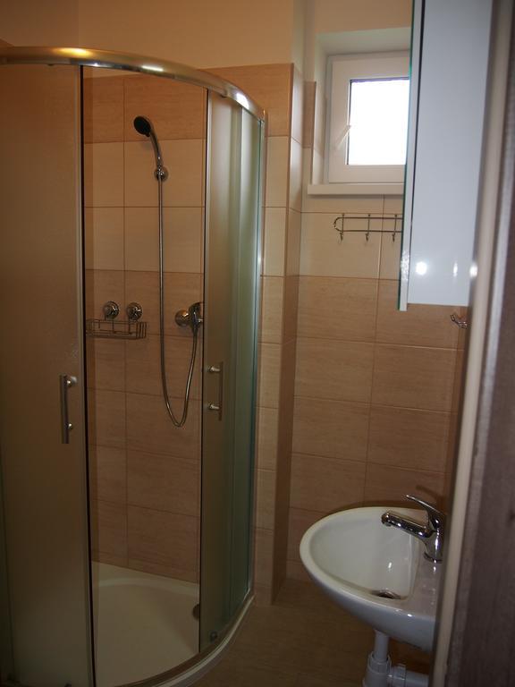 Ladná Apartmany Relax מראה חיצוני תמונה
